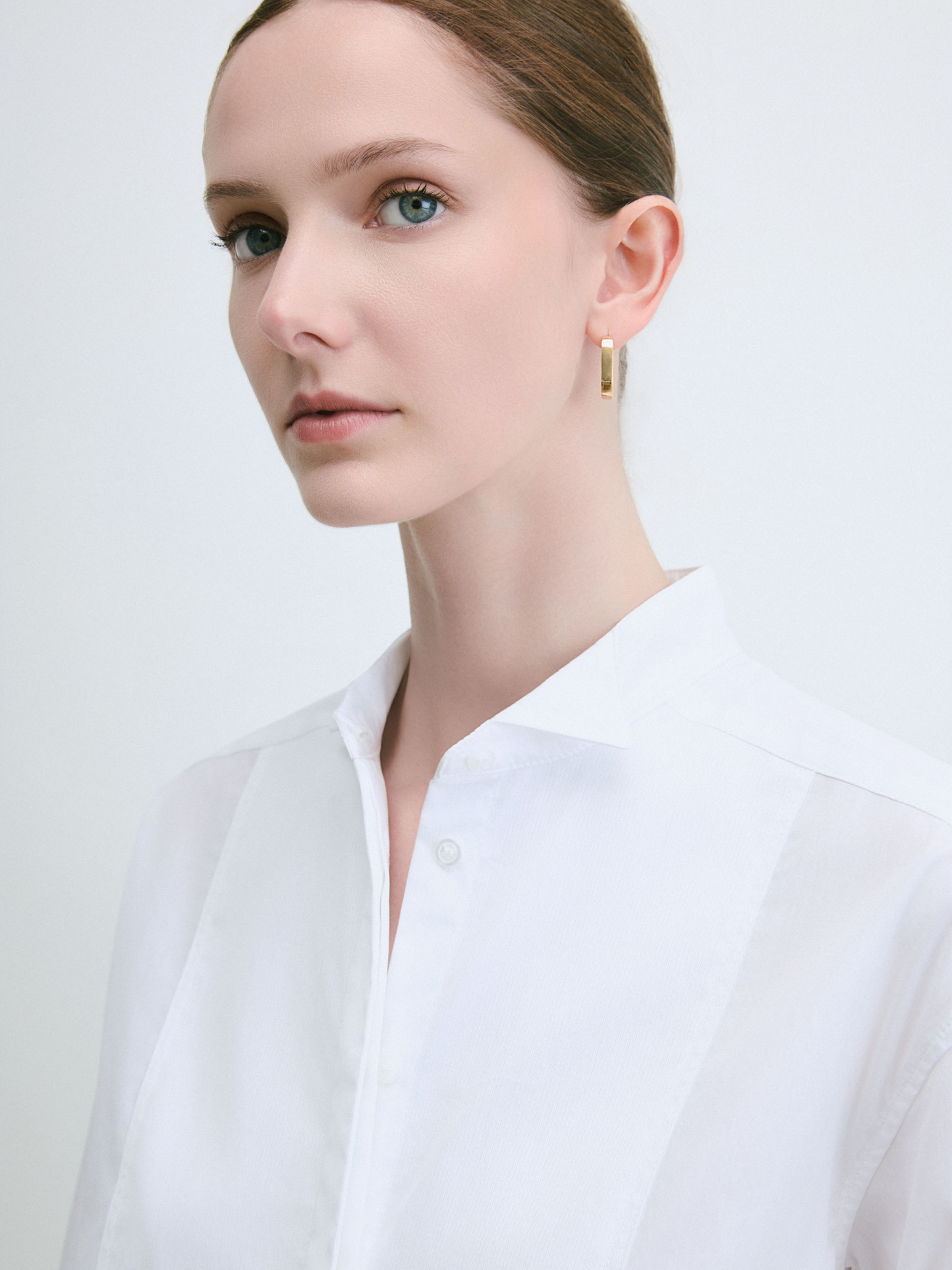 Wing Tip Collar Shirt