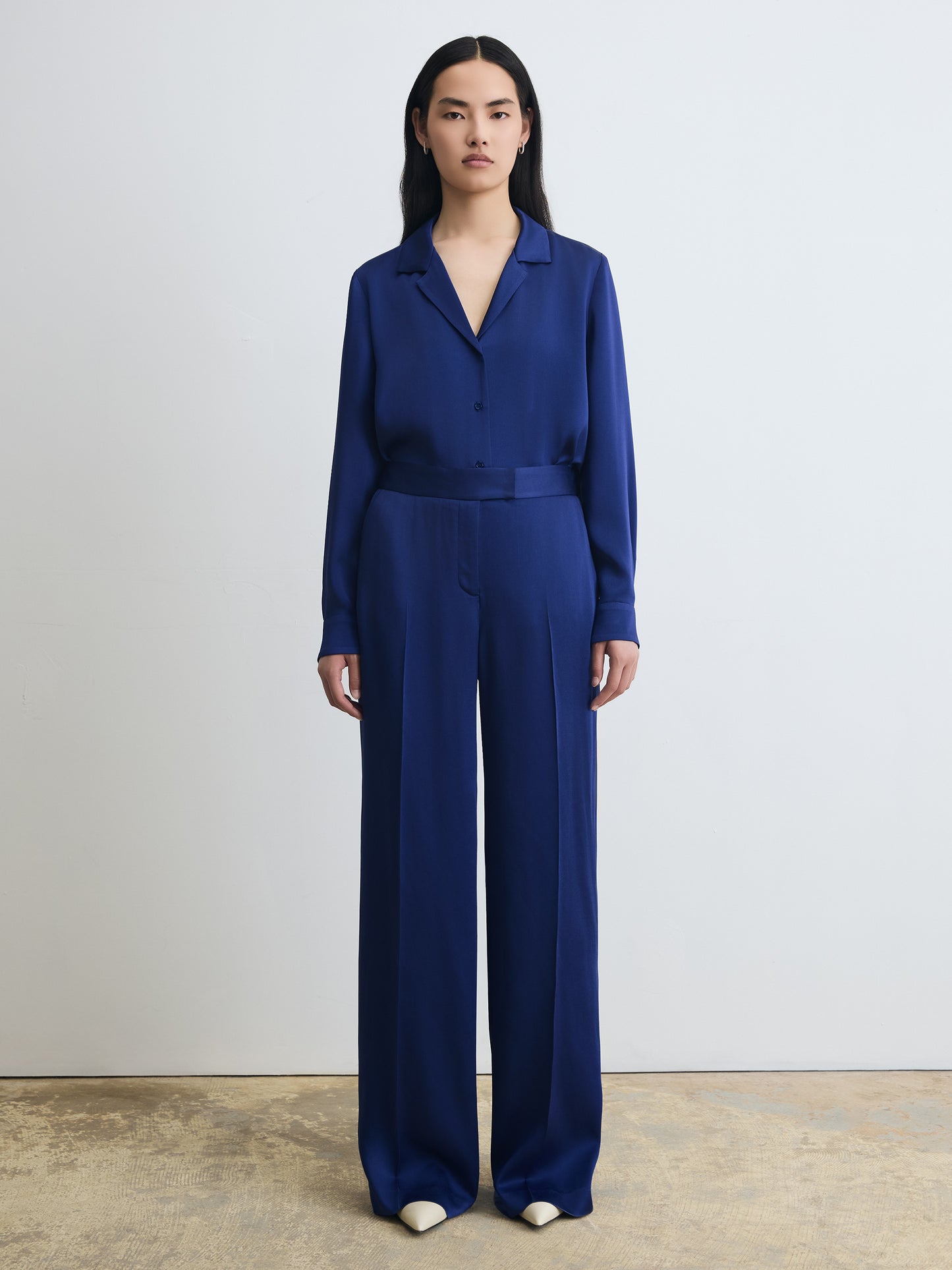 Blouse à Col Cranté en Crêpe Envers Satin