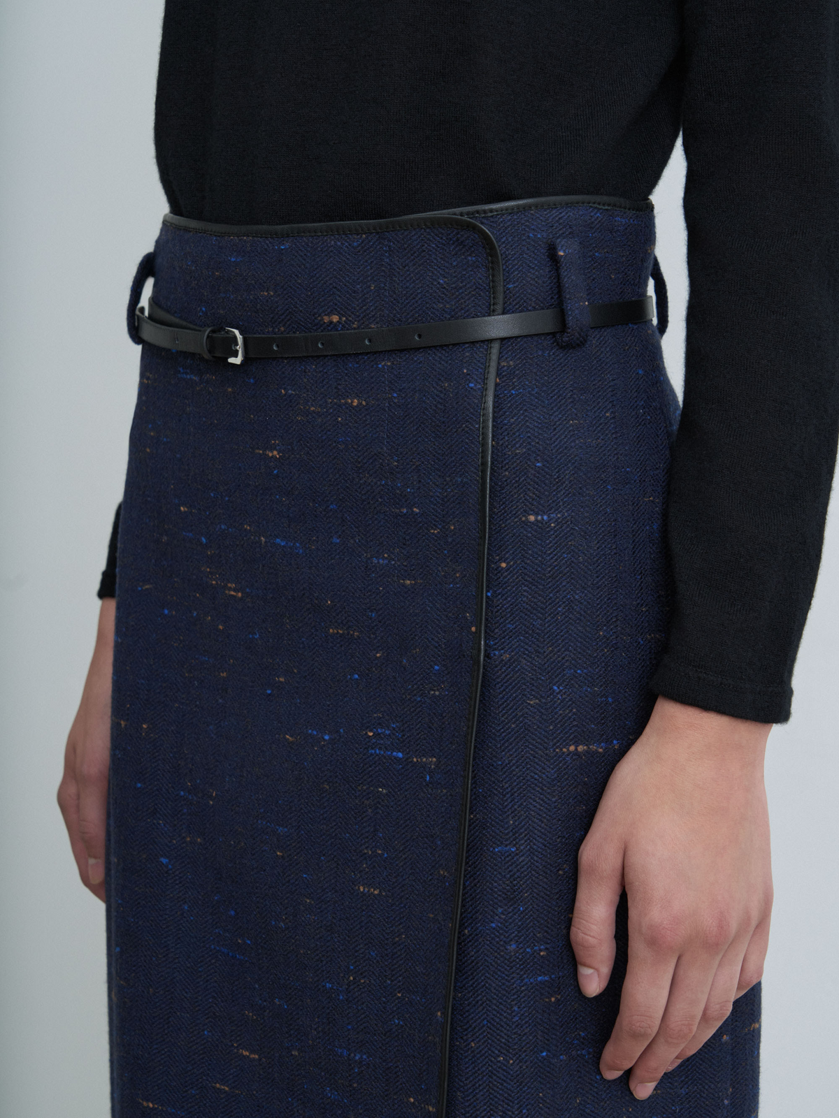 Jupe Portefeuille Avec Finitions En Cuir