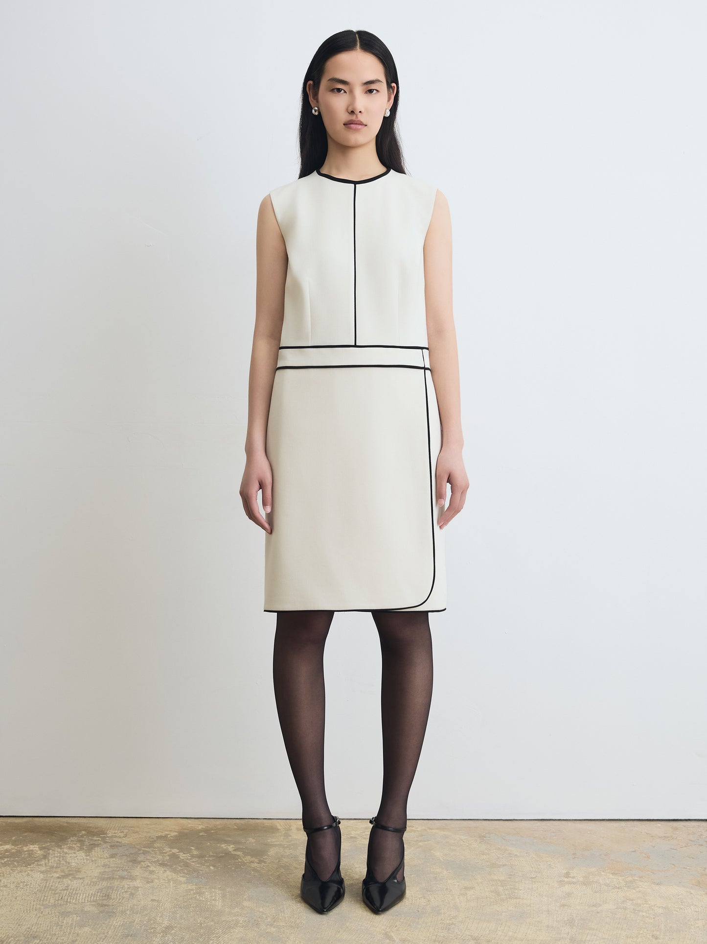 Contrast Piping Short Dress
