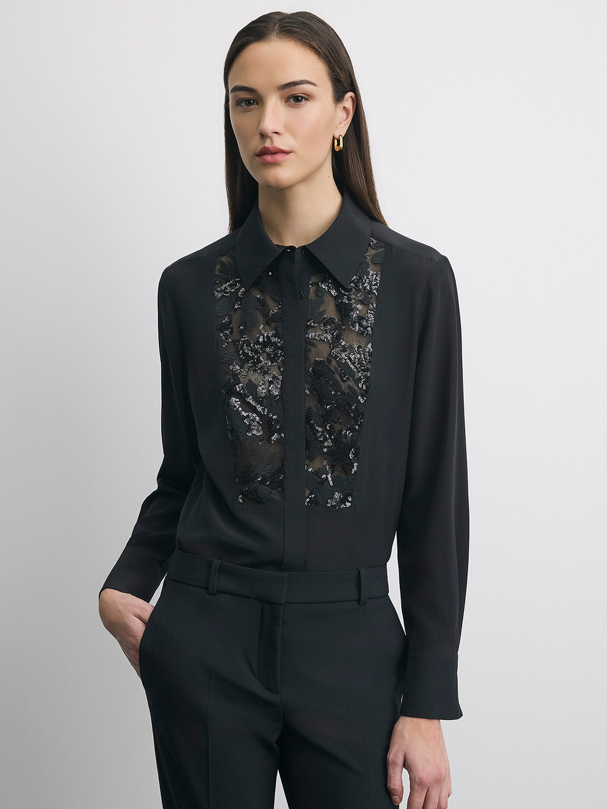 Blouse En Soie Avec Incrustations De Dentelle