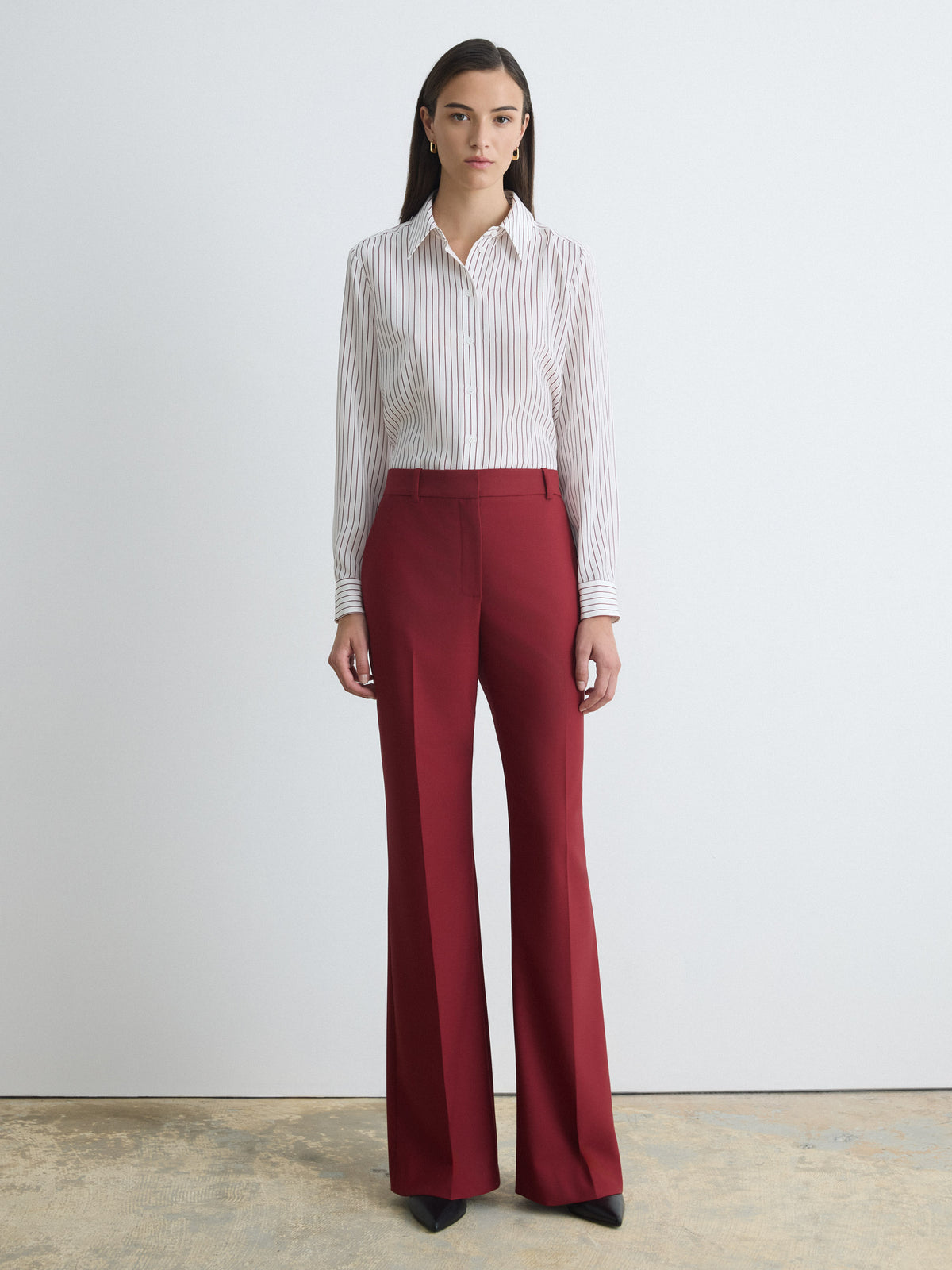 Pantalon Tailleur En Laine Extensible